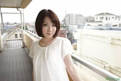 AVを拾って帰る隣の奥さん
